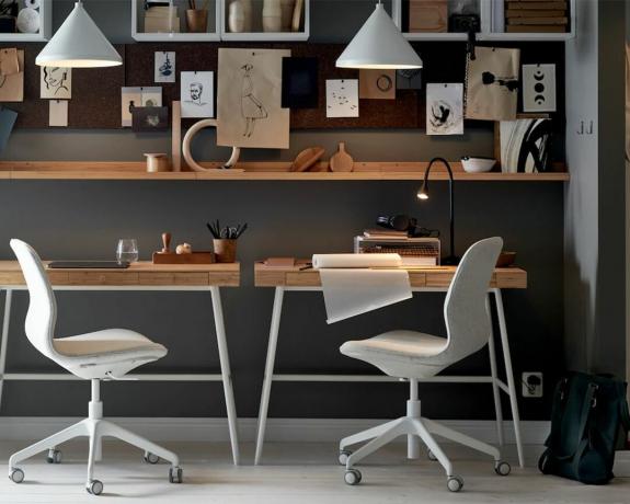Ideja za majhno pisarno na hodniku znamke IKEA