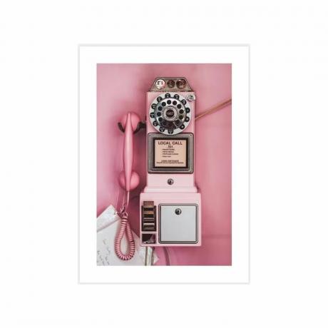 Gambar cetakan seni merah muda dengan telepon merah muda