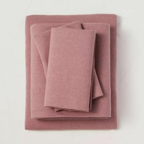 नरम गुलाबी चादरें