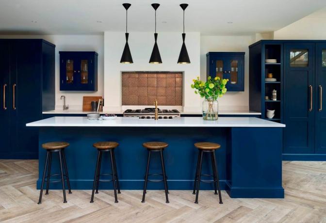 Harvey Jones mėlyna virtuvė