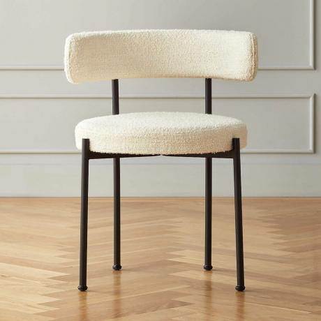 Weißer Bouclé-Stuhl mit gebogener Rückenlehne 