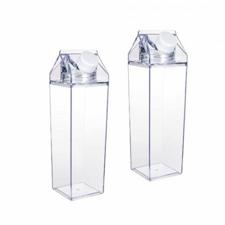 Dvi plastikinės sulčių dėžutės šaldytuvo organizavimui