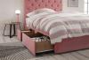 Experții împărtășesc cum să decupeze un dormitor - 10 sfaturi pentru un spațiu ordonat