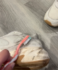 Hogyan tisztítsuk a Nike cipőket kézzel és mosógépben