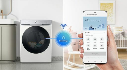 smartphone connesso alla lavatrice