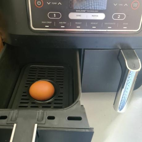 Zračno cvrtje trdo kuhanih jajc