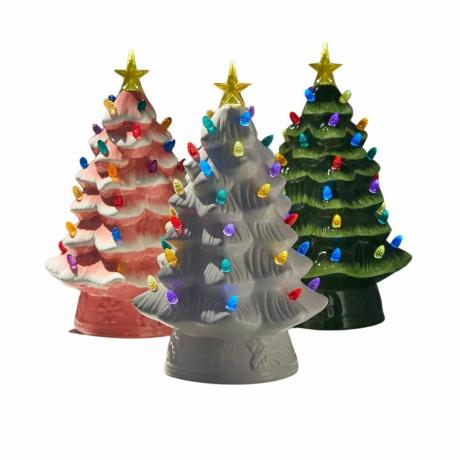 Três árvores de Natal de cerâmica vintage com luzes