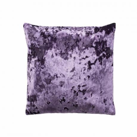 Susmulkinta violetinė pagalvė