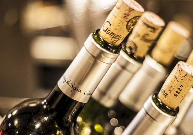 Plastik kullanımını azaltmak için mantarlı şarap seçin
