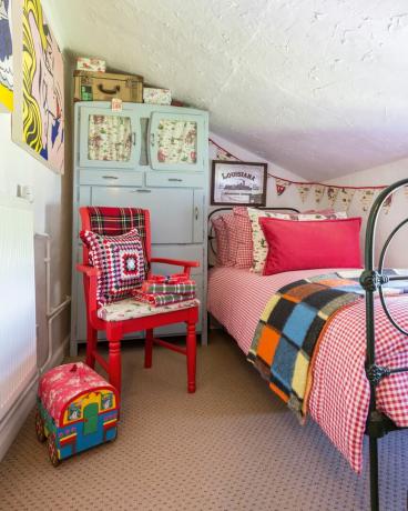 camera da letto cottage vintage