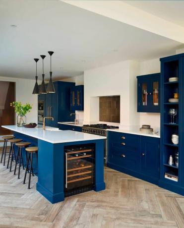Harvey Jones mėlyna virtuvė