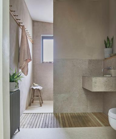 Spa stil kupaonice od drveta i betona