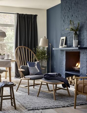 Idee di design per la stanza blu in un nuovo soggiorno in stile nordico di John Lewis