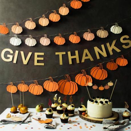 Комплект за декорация на Деня на благодарността, който не е на High Street