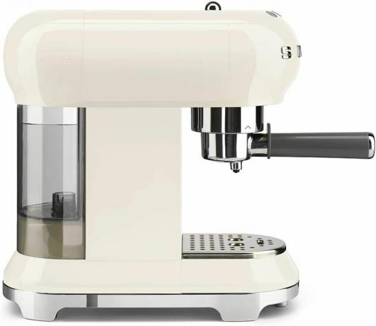 Smeg ECF01CRUK Tradisjonell Pump Espresso kaffemaskin
