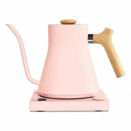 Розовый чайник Stagg от Fellow