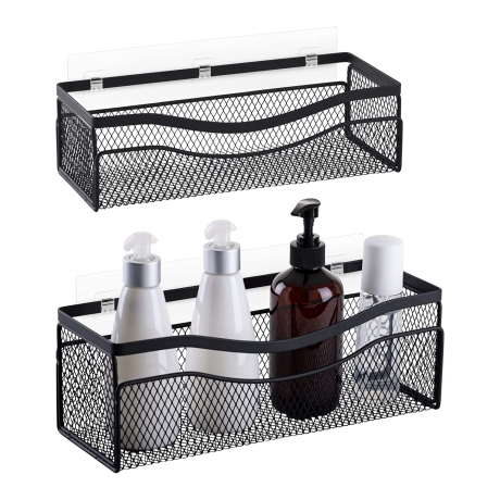 Fekete hálós zuhanykabin fürdőszobai termékekkel