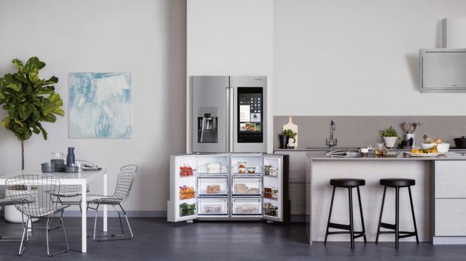 Chiar am nevoie de tehnologie inteligentă în bucătărie? frigider inteligent Samsung