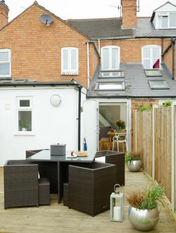 Amy e Gareth Andrew hanno trasformato una terrazza datata in una moderna casa per la prima volta