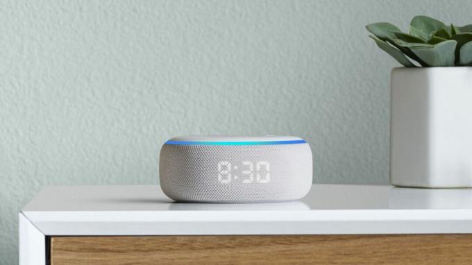 Amazon Echo Dot med klocka