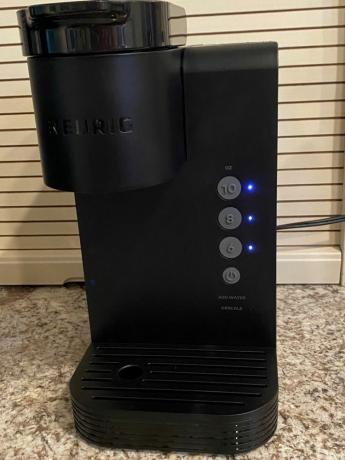 Keurig K-Express Essentials aparat za kavu s jednom šerpom K-Cup pod