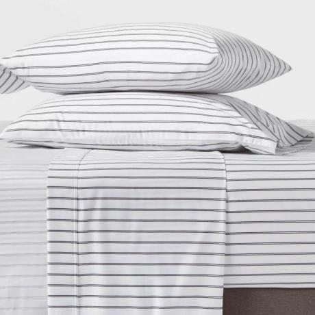 Melhores lençóis de cama no quarto moderno estilo cama