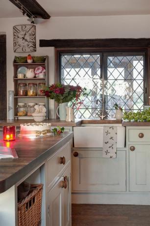 kuchyně v domě Tudorů o Vánocích