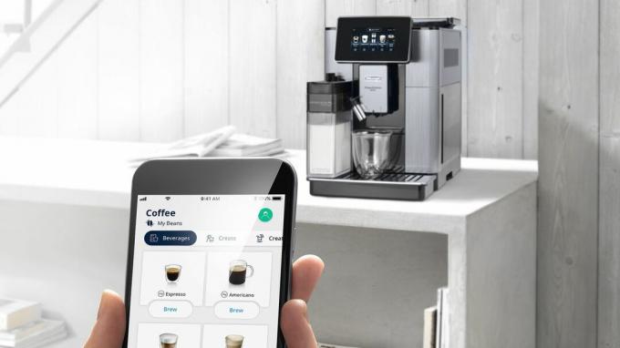 menggunakan ponsel Anda untuk mengontrol De 'Longhi Coffee Machine