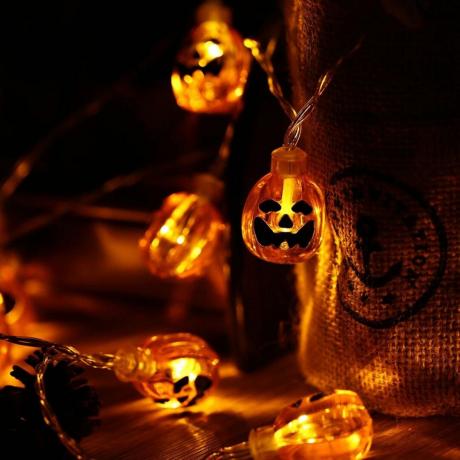 Amazon Prime Day Halloween: زينة عيد الهالوين Qedertek أضواء اليقطين