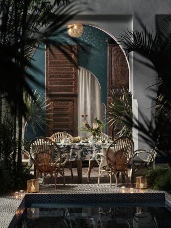 Matplats utomhus med tropisk duk från H&M home