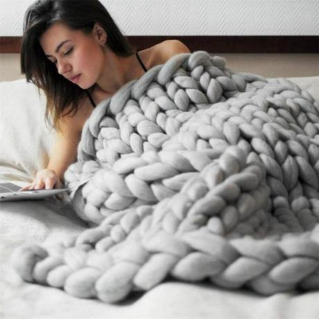 Masivní pletená deka
