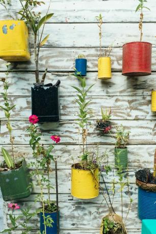 Tinnburk DIY loddrett planter -idé
