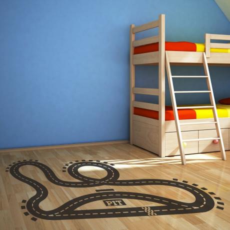 חדר ילדים עם מדבקת רצפת מסלול מרוצים