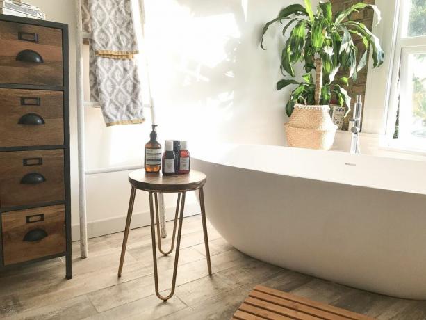 Organiskie materiāli ir viena no galvenajām vannas istabas dizaina idejām 2020